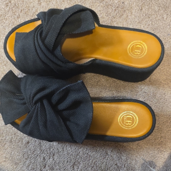 Black Knot Platform Slide Sandals — Women's Black Mules